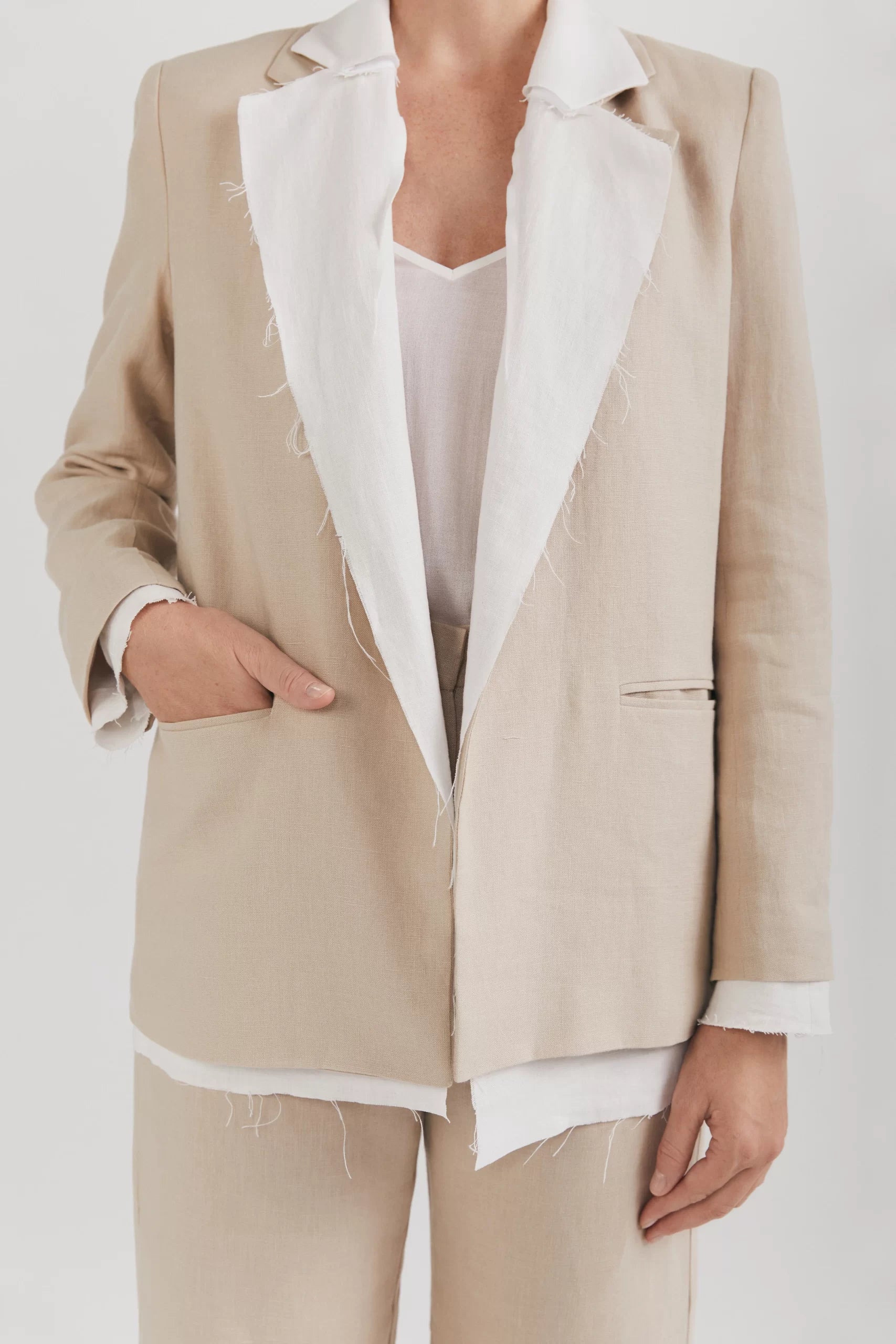 Blazer din in bej fără nasturi - ipanomi.com