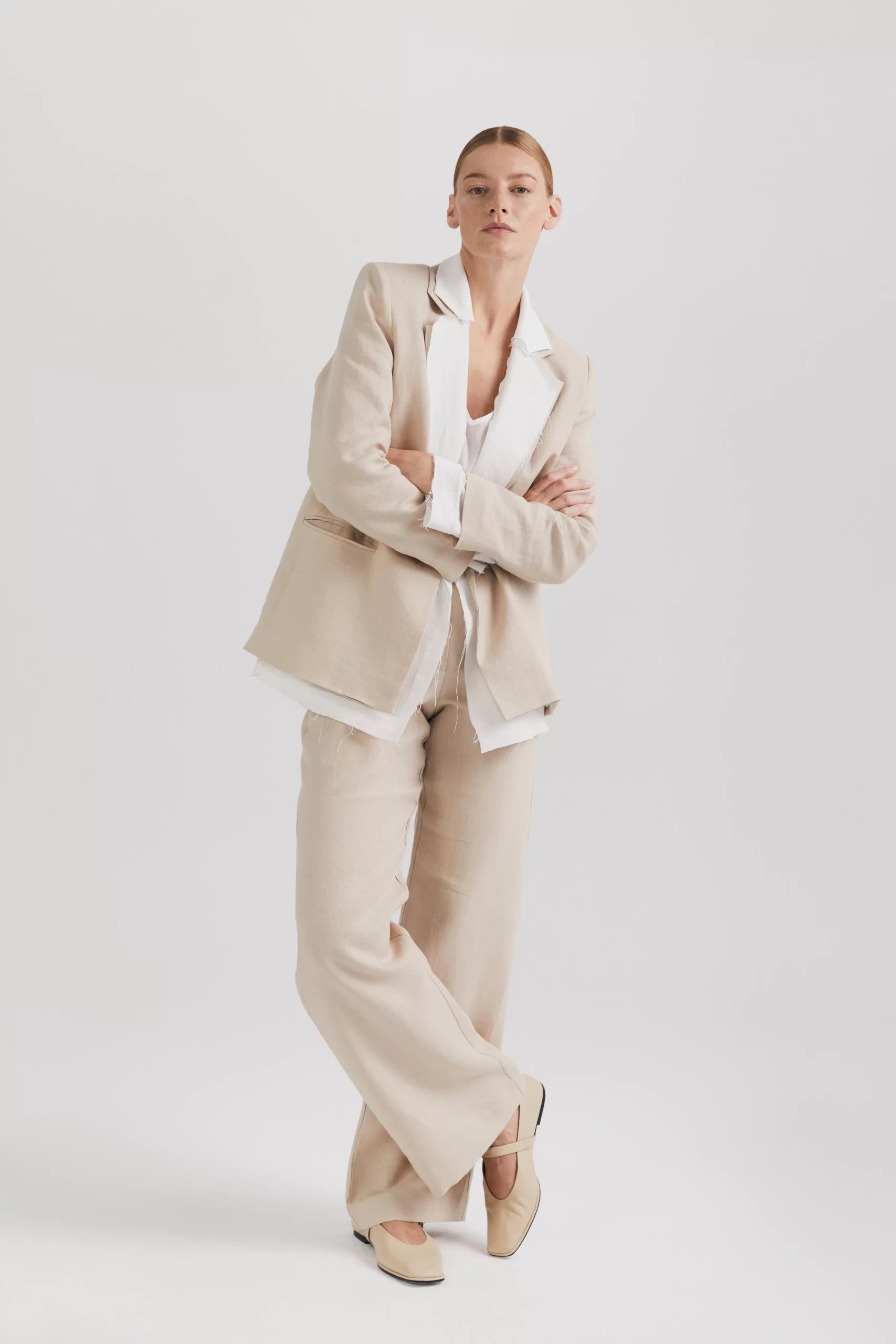 Pantaloni din in bej - ipanomi.com