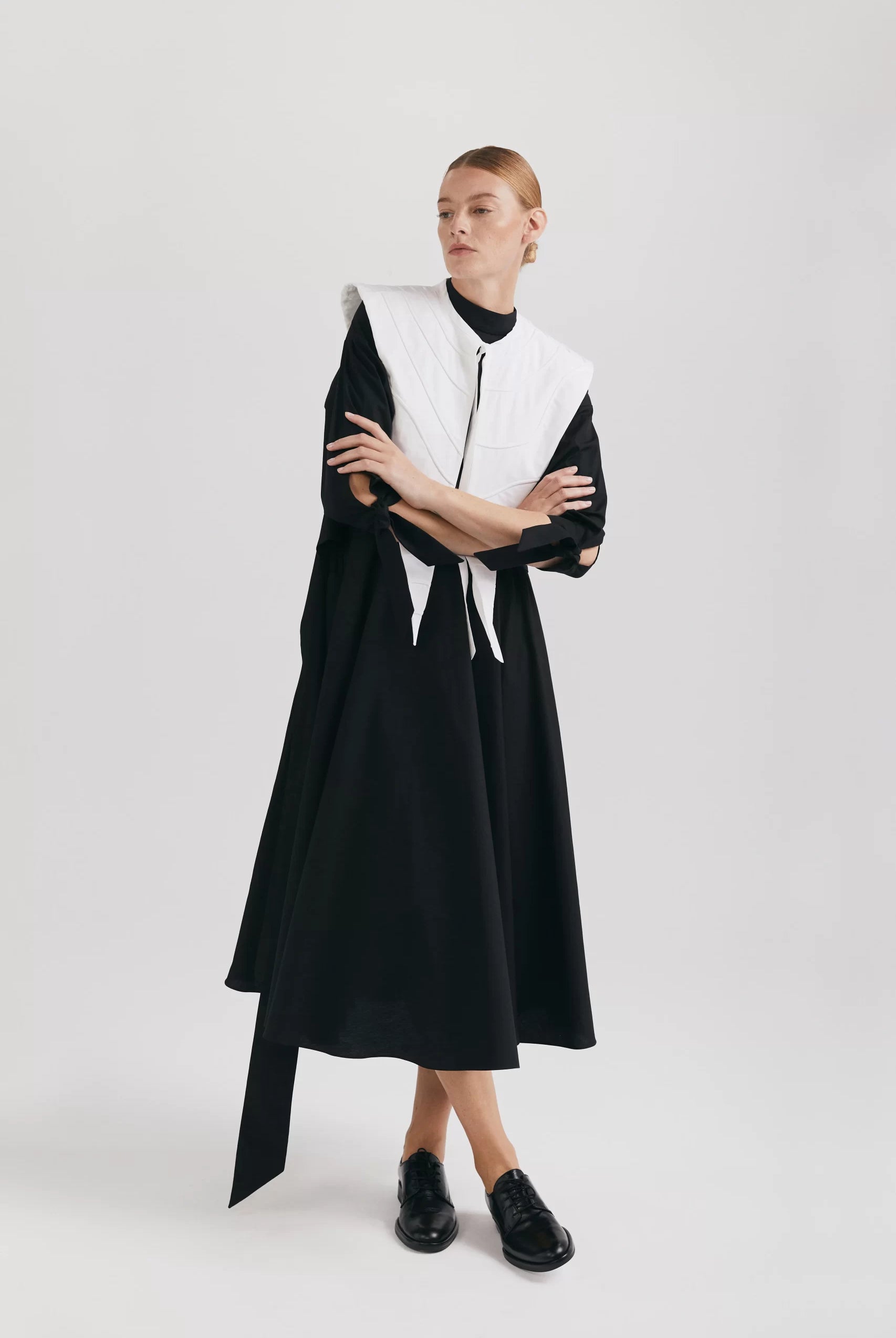 Rochie din bumbac organic cu mânecă raglan și cordoane în talie Audrey - ipanomi.com