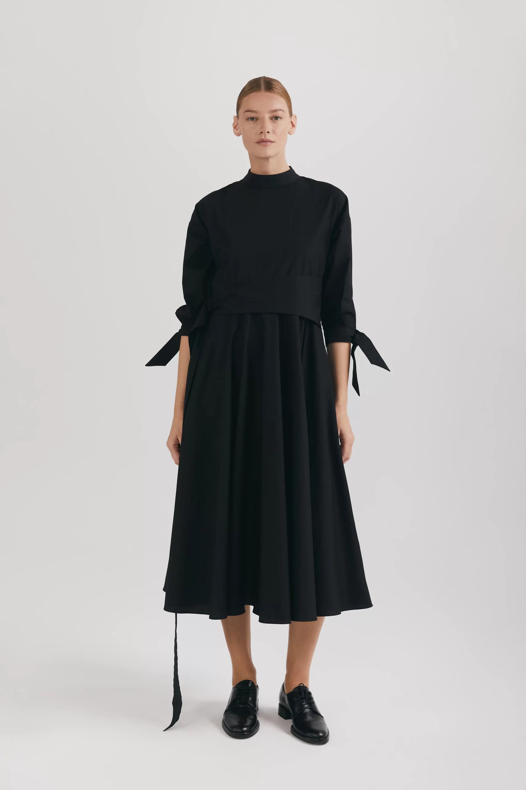 2.1. Dress code cocktail sau business_rochie midi (2)