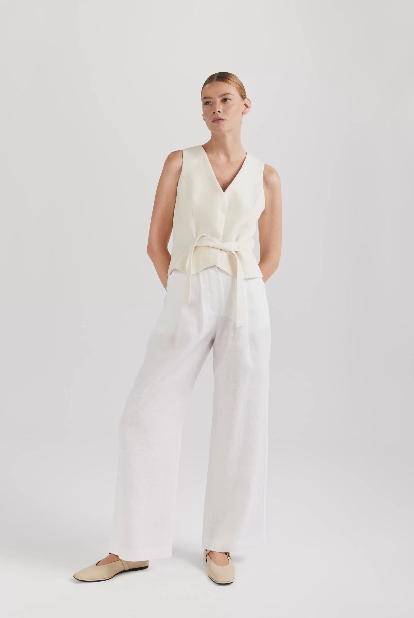 Pantaloni largi din in albi - ipanomi.com