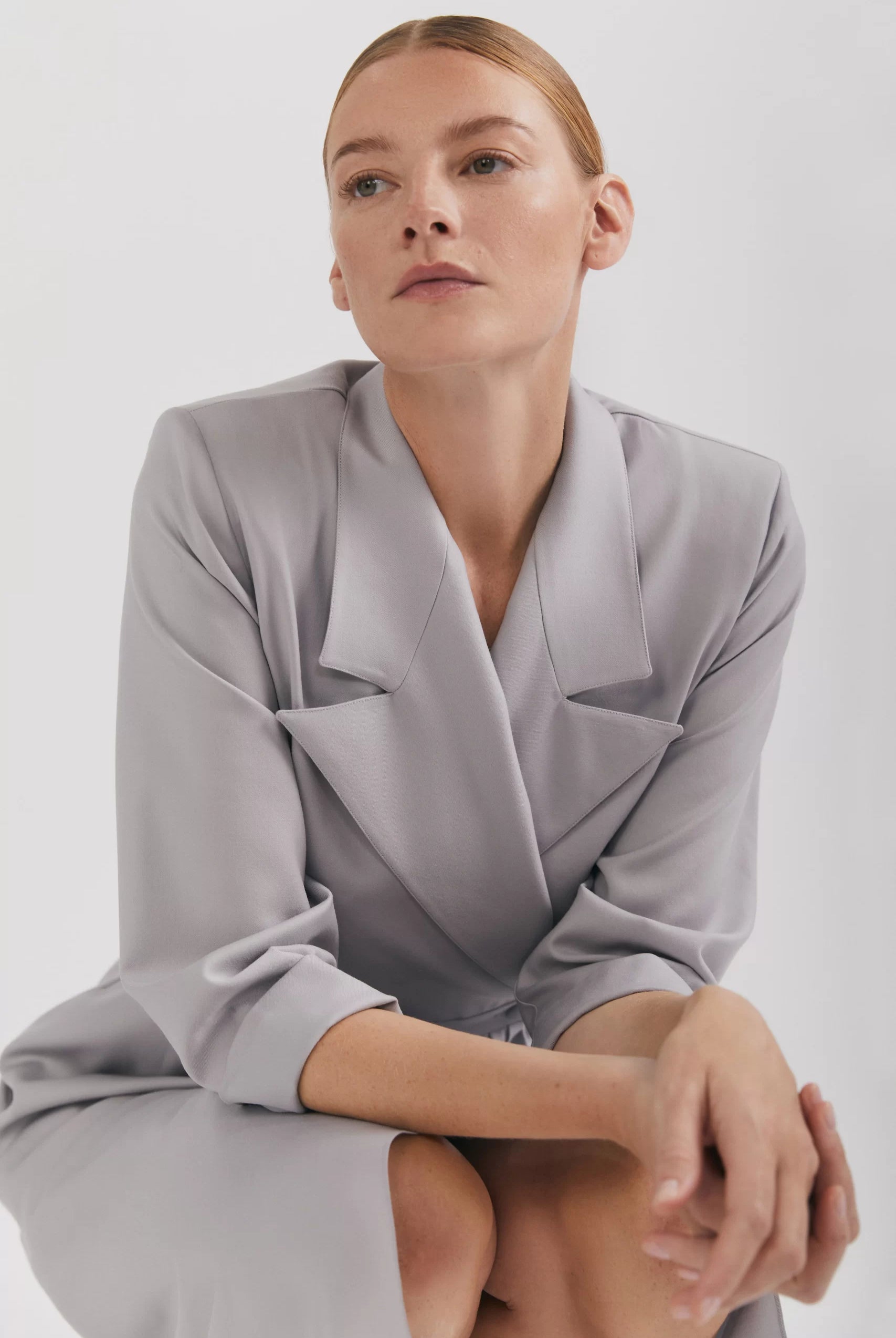 Rochie suprapusă din lână premium și guler cu rever - ipanomi.com