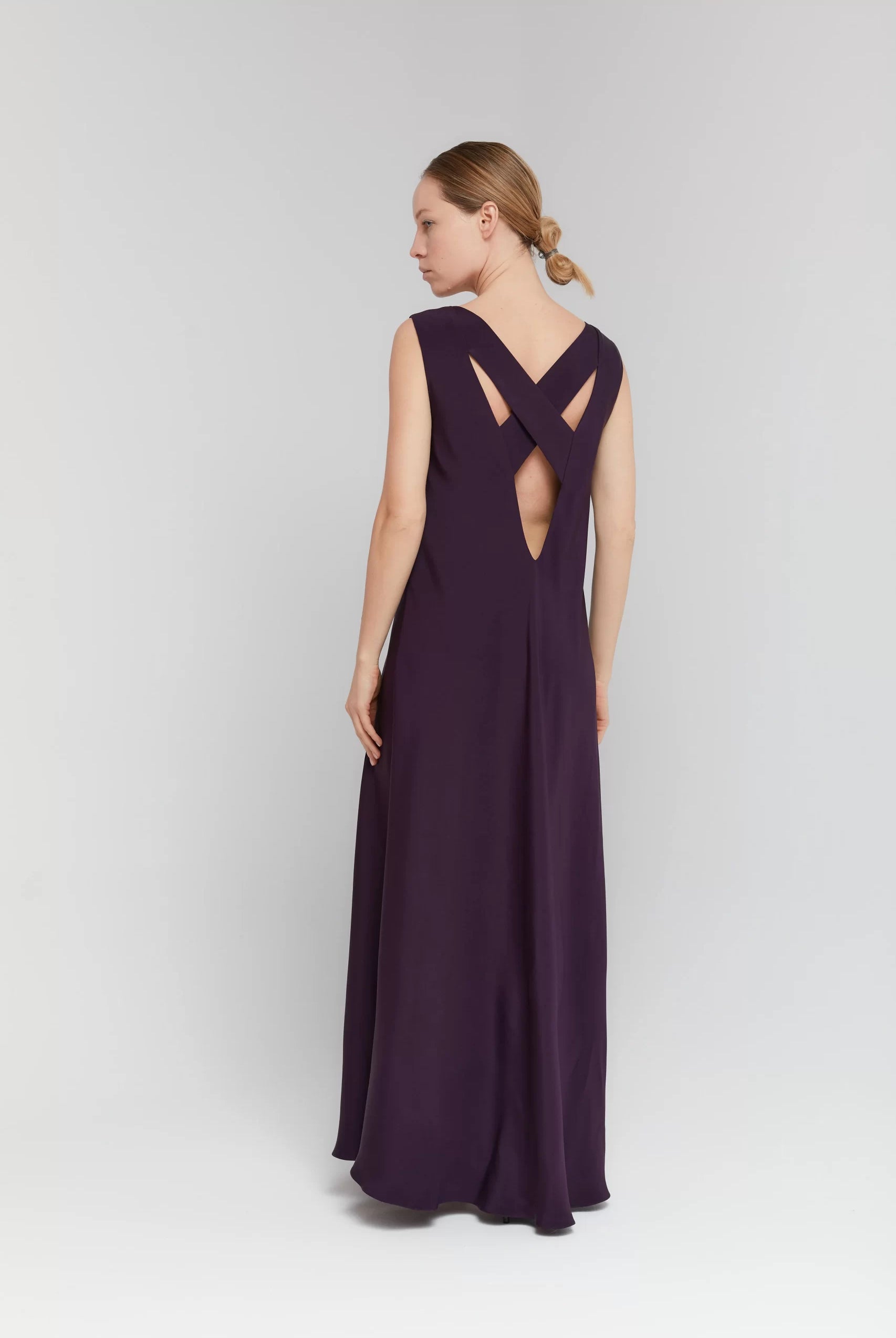 Rochie din mătase cu decolteu in V violet - ipanomi.com
