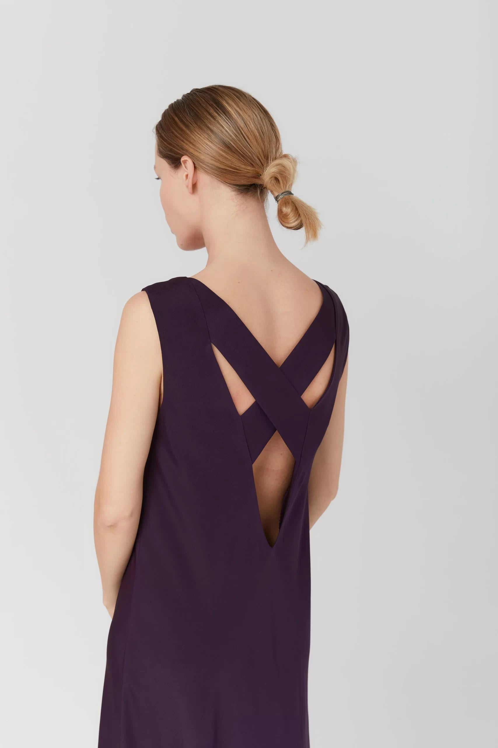 Rochie din mătase cu decolteu in V violet - ipanomi.com