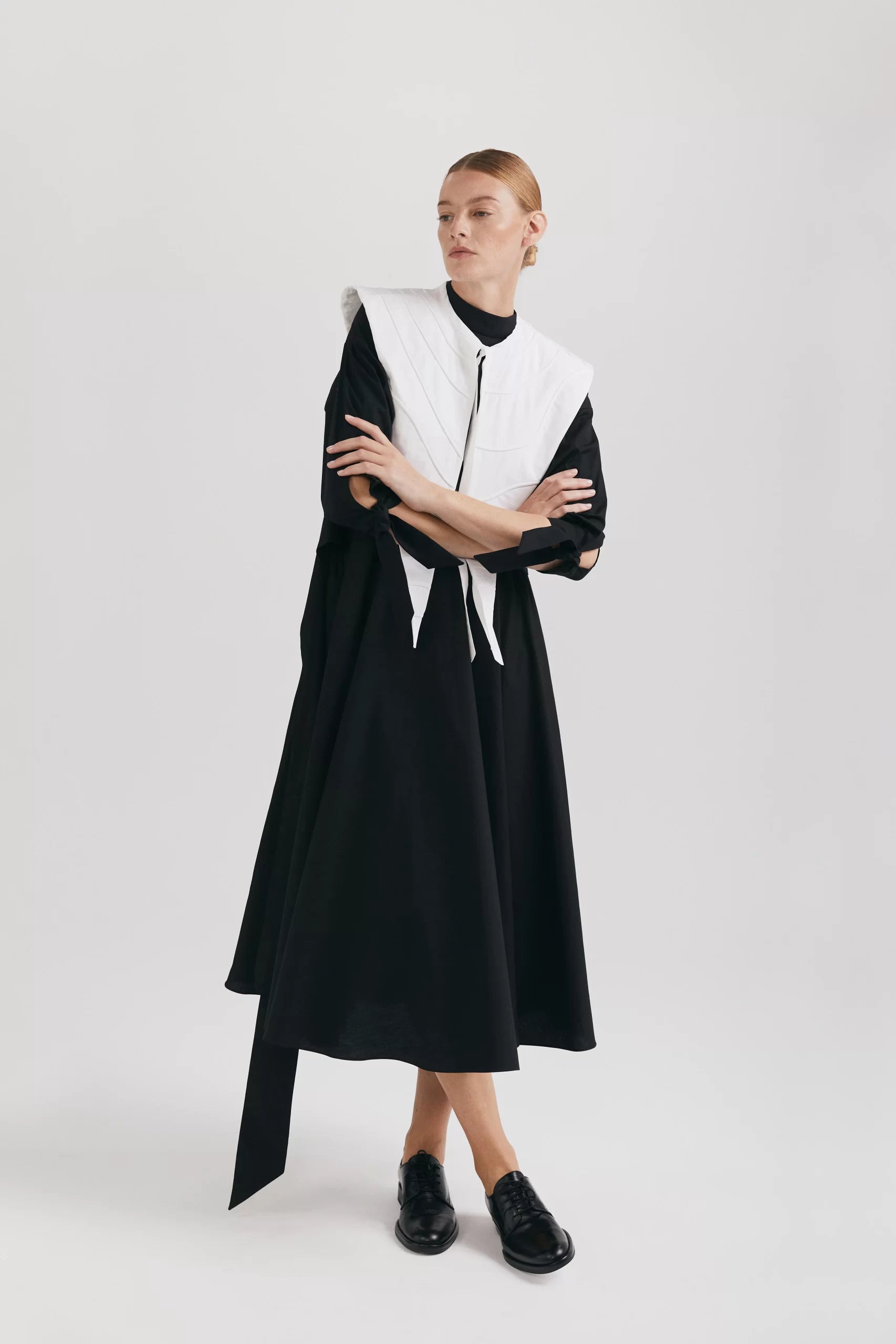 Rochie din bumbac organic cu mânecă raglan și cordoane în talie Audrey - ipanomi.com