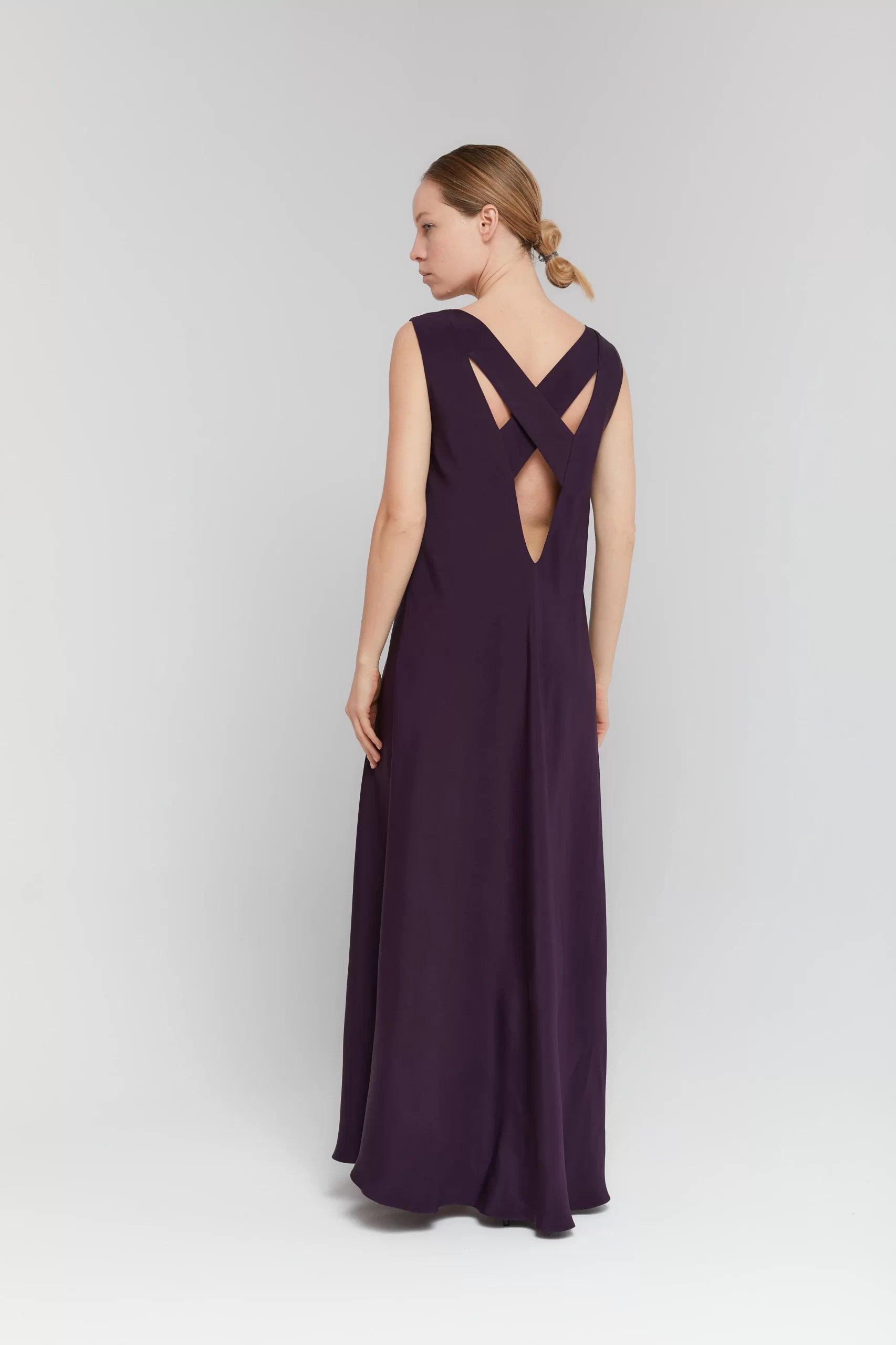 Rochie din mătase cu decolteu in V violet - ipanomi.com
