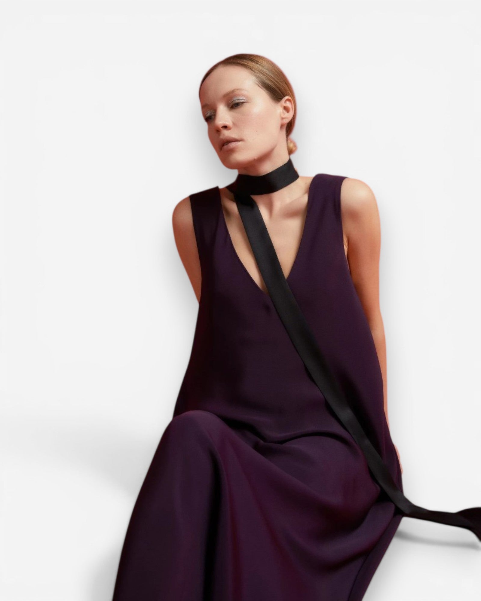 Ipanomi narrow black natural silk scarf, versatile accessory for neck or hair.